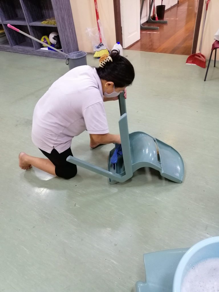 school-cleaning-3